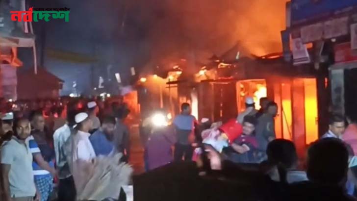 লক্ষ্মীপুরে গ্যাস সিলিন্ডার বিস্ফোরণ, ৮ দোকান পুড়ে ছাই